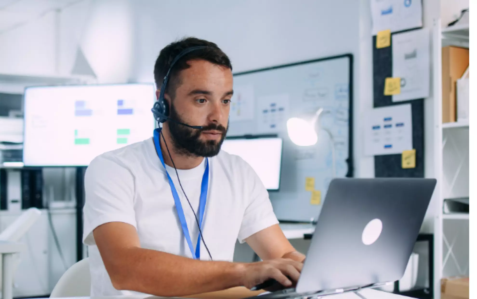 Real time sentiment monitoring and live alerting